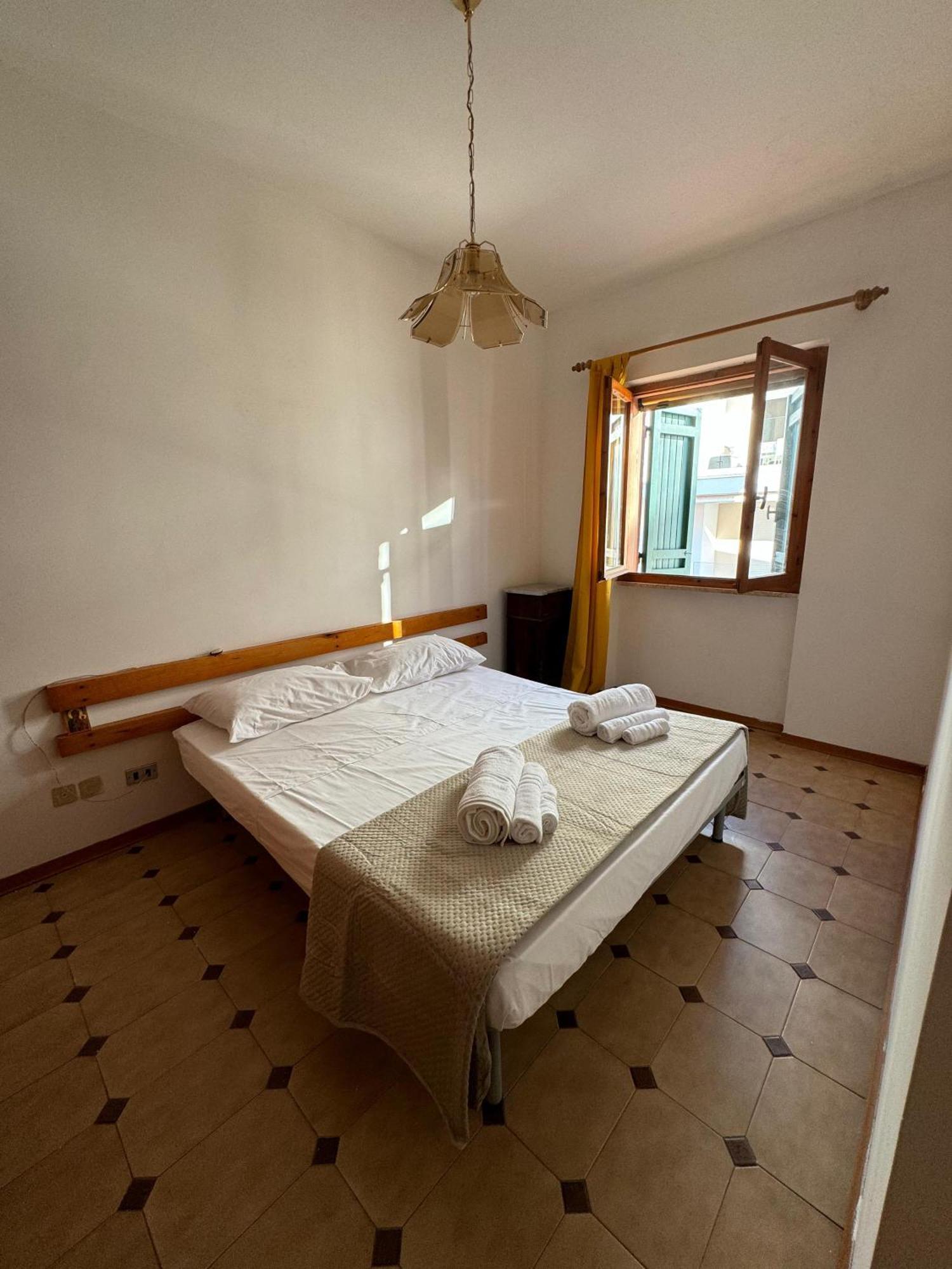 Pm 95 Via Lido Guest House Алгеро Екстериор снимка